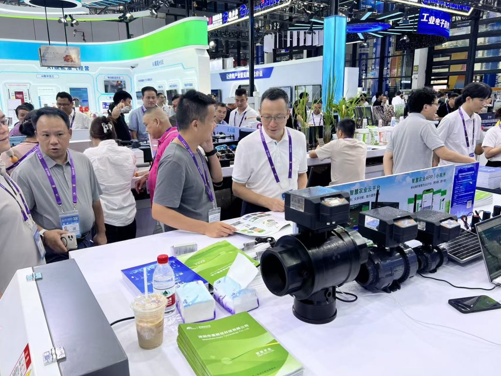 奥越信闪耀第22届东盟博览会:物联网软硬件深度融合驱动农业创新